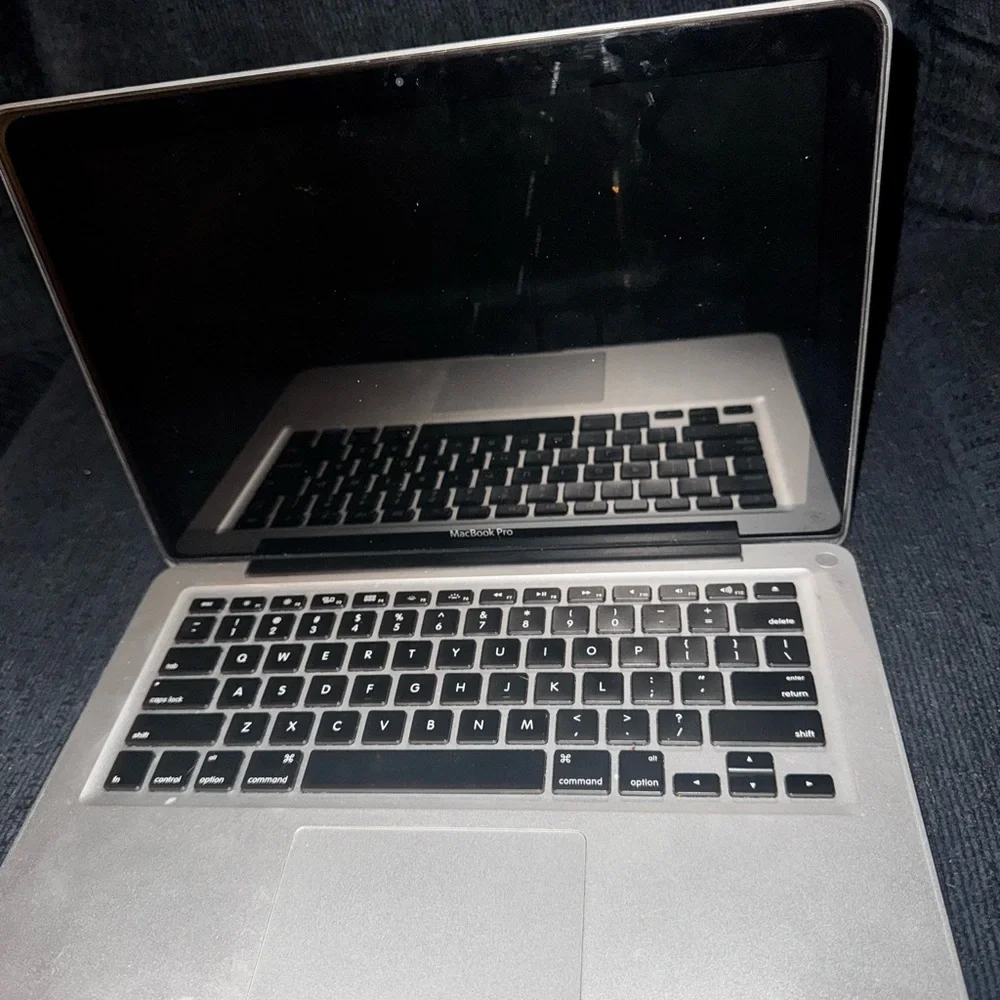 Apple MacBook - Silver and Black